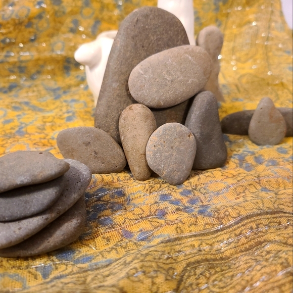 Smooth Rocks for Rock Painting - Picture 2 of 9
